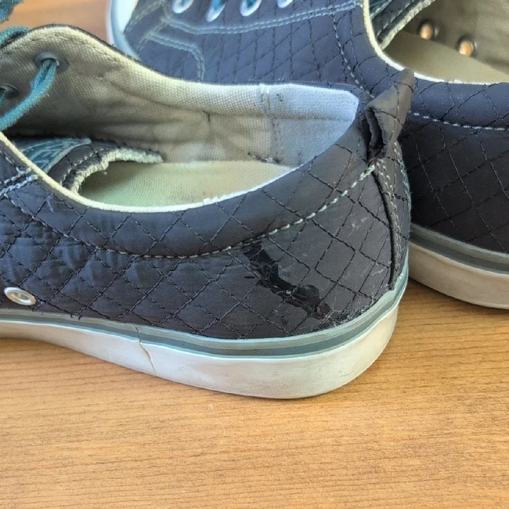 Keen Elsa Quilted Blue Sneaker Lace Up Walking Shoe Outdoor 7.5 womens